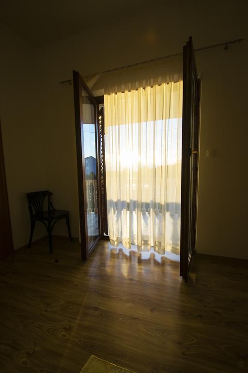 Apartments Zile Стариград-Пакленица Номер фото