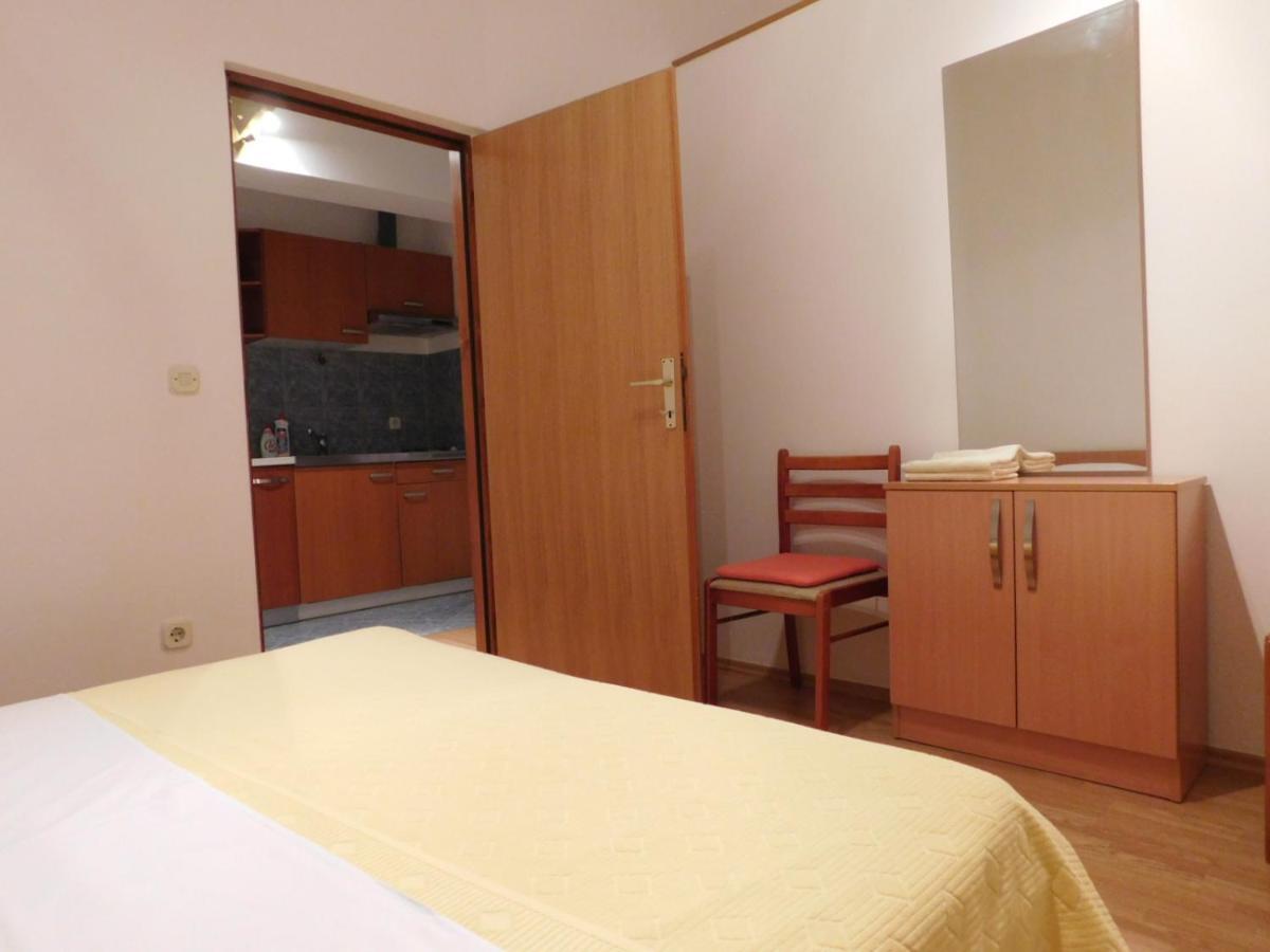 Apartments Zile Стариград-Пакленица Экстерьер фото